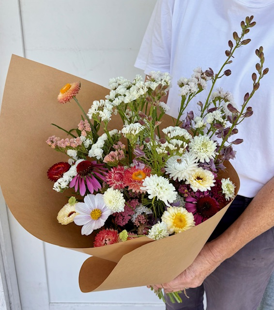 Wrapped Posy (medium)